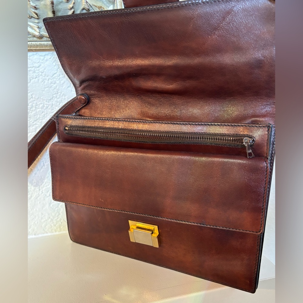 Classic Brown Leather Men's Briefcase - Picture 6 of 14